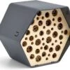 Capi Europe Insectenhotel Bijen Hive Antraciet 19 X 22 X 20 Cm 2 Capi Europe Insectenhotel Bijen Hive Antraciet 19 X 22 X 20 Cm -SuperFish || TETRA || Beeztees Verkoopwinkel 8716443107061 0 1